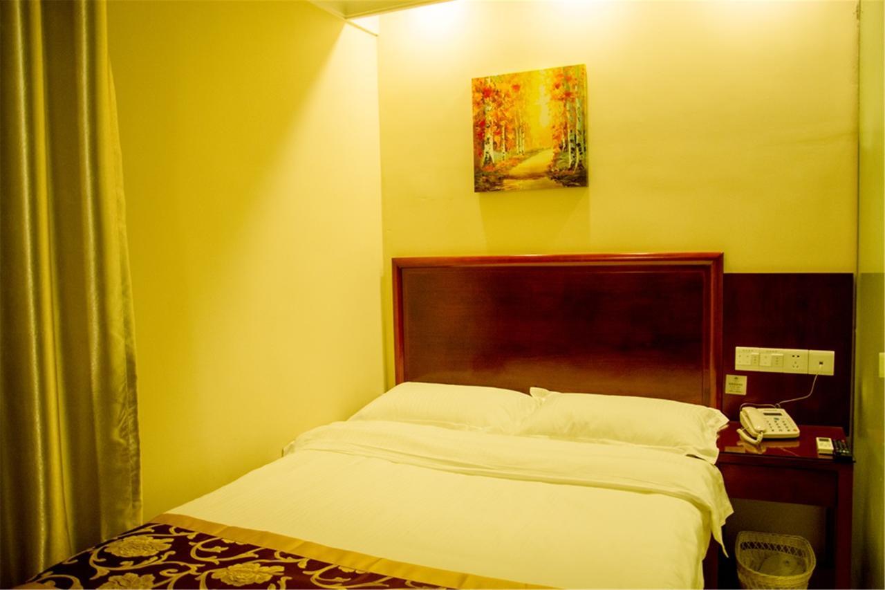 Greentree Inn Zhejiang Jiaxing Nanyang College Henglong Square Business Hotel Bagian luar foto
